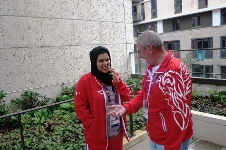 عزة مع مدربها