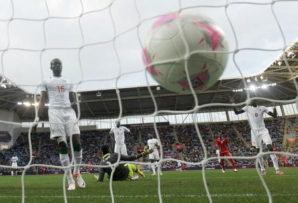 2012-08-01t194235z_641111692_lm2e8811iqr0l_rtrmadp_3_oly-socc-fbmsoc-fbm400a05_reuters