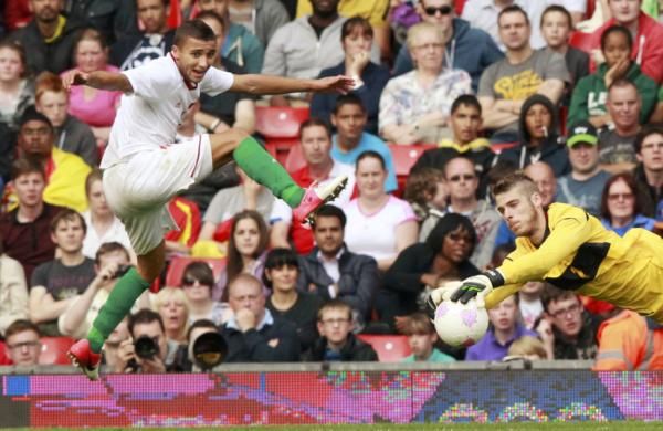 2012-08-01t181433z_986794047_lm2e8811eo1fx_rtrmadp_3_oly-socc-fbmsoc-fbm400d06_reuters