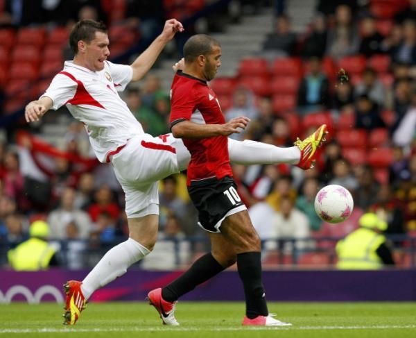 2012-08-01t141658z_1402234417_lm2e88113o226_rtrmadp_3_oly-socc-fbmsoc-fbm400c06_reuters