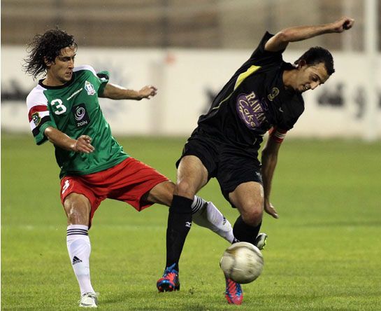 صورة من لقاء الوحدات واليرموك
