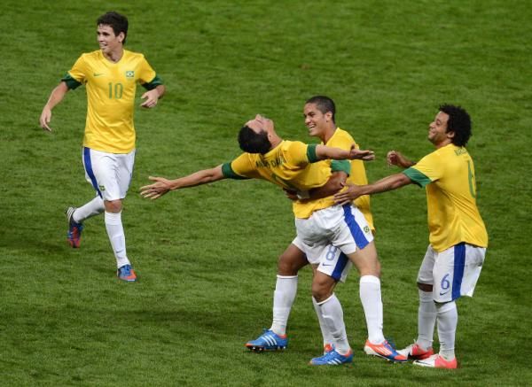 2012-08-07t215847z_671663052_gm2e8880ghk01_rtrmadp_3_oly-socc-fbmsoc-fbm400201_reuters
