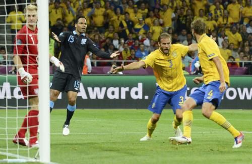 2012-06-15t202521z_01_awi29_rtridsp_3_soccer-euro_reuters