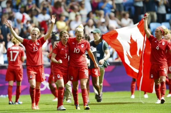 2012-08-09t143644z_238441410_lm2e88914kz36_rtrmadp_3_oly-socc-fbwsoc-fbw400102_reuters