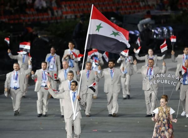 2012-07-27t234229z_182837280_lm2e87r1tuii7_rtrmadp_3_oly-open-ceremony-day0-act2_reuters