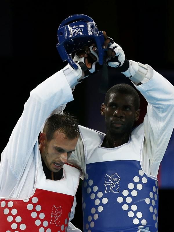 2012-08-11t220651z_766367193_lm2e88b1pf8zq_rtrmadp_3_oly-taek-tkwhvw-finals-day15_reuters