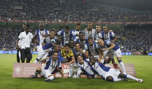 2012-08-11t225646z_681602397_gm2e88c0j4l01_rtrmadp_3_soccer-europe-portugal_reuters