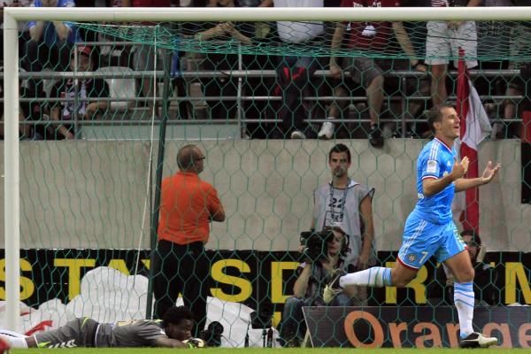 2012-08-12t205356z_2135206043_gm2e88d0dji01_rtrmadp_3_soccer-france_reuters