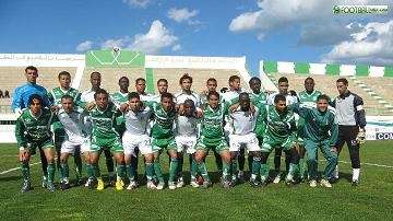 لقطة جماعية للأهلى طرابلس مع حمام النف التونسى 