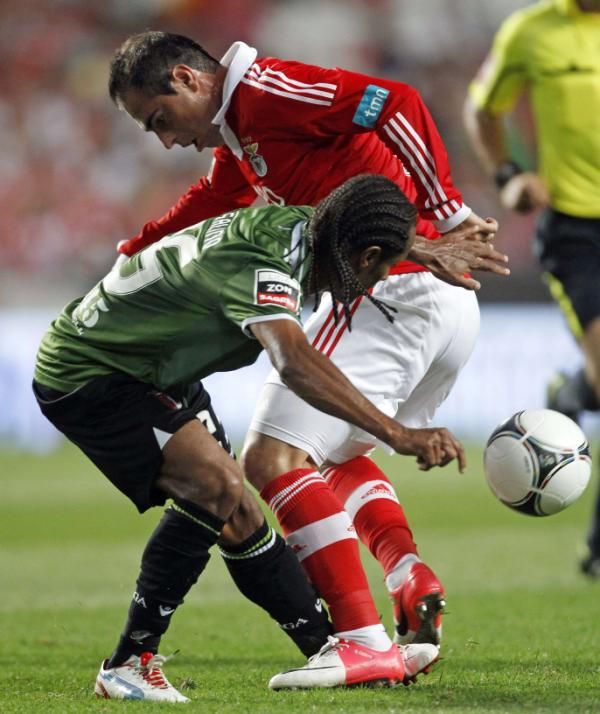 2012-08-18t195653z_2041815069_gm1e88j0av701_rtrmadp_3_soccer-europe-portugal_reuters