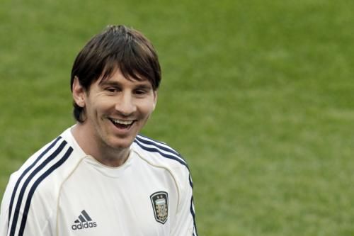 2012-06-08t005146z_01_emz405_rtridsp_3_soccer-friendly_reuters