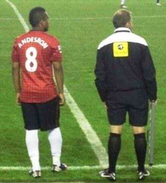 الاسم المكتوب " أندسرون " والصحيح " أندرسون "