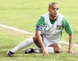 خالد عبدالقدوس احرز هدف العربي 