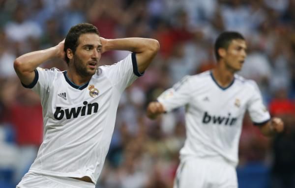 2012-08-19t193833z_1699608873_gm1e88k0a1a02_rtrmadp_3_soccer-spain_reuters
