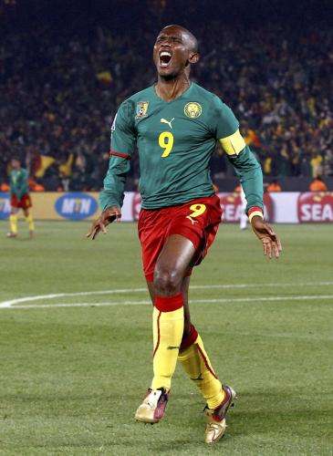 2010-12-20t214913z_01_wcp913_rtridsp_3_soccer-africa-award_reuters