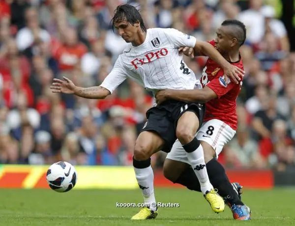 ?i=reuters%2f2012-08-25%2f2012-08-25t150741z_439103838_gm1e88p1s7j01_rtrmadp_3_soccer-england_reuters