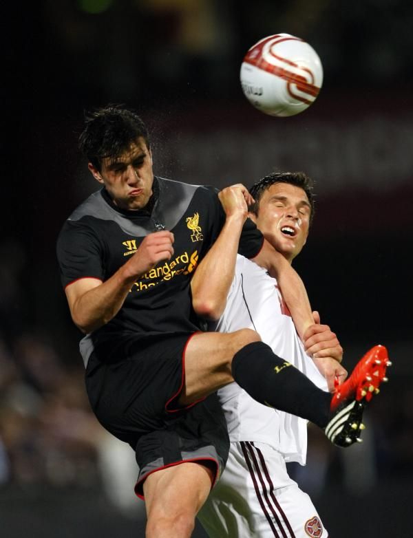 2012-08-23t203933z_2047695250_gm1e88o0cvz01_rtrmadp_3_soccer-europa_reuters