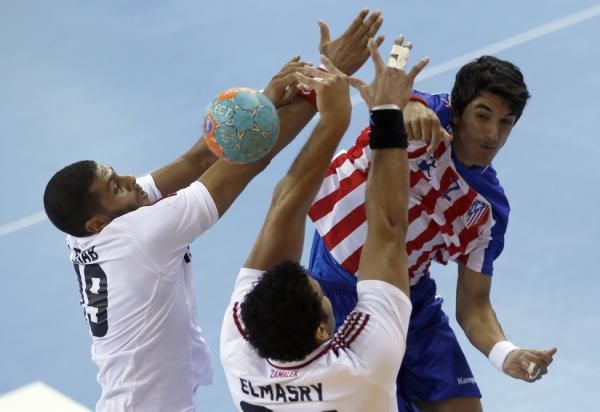 2012-08-29t152650z_522030734_gm1e88t1sfp01_rtrmadp_3_handball_reuters
