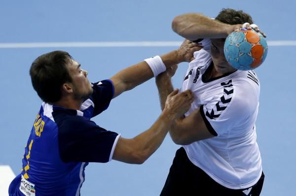 2012-08-29t161649z_2000167205_gm1e88u00ei01_rtrmadp_3_handball_reuters