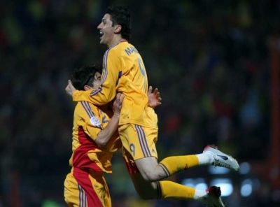 فرحه لاعبي المنتخب الروماني بأحد الأهداف