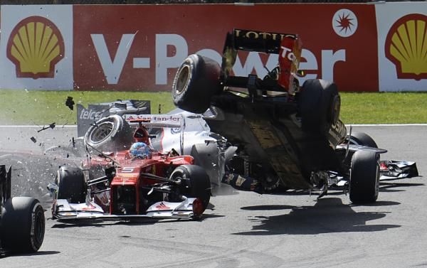 2012-09-02t123338z_1432835550_gm1e8921kyu01_rtrmadp_3_motor-racing-prix_reuters
