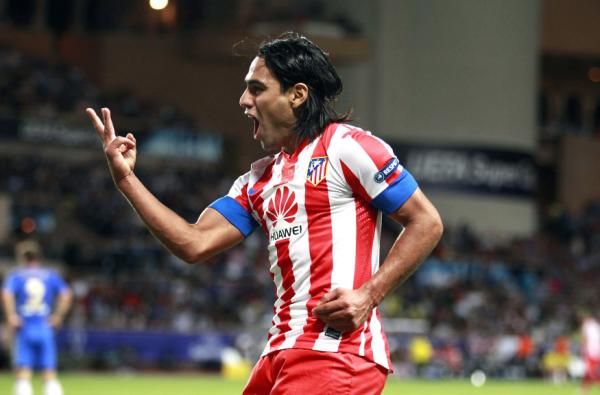 2012-08-31t195844z_837137582_gm1e8910ayi01_rtrmadp_3_soccer-supercup_reuters