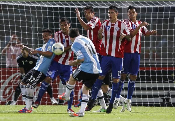 2012-09-07t235542z_1306493472_gm1e8980lzx01_rtrmadp_3_soccer-world_reuters