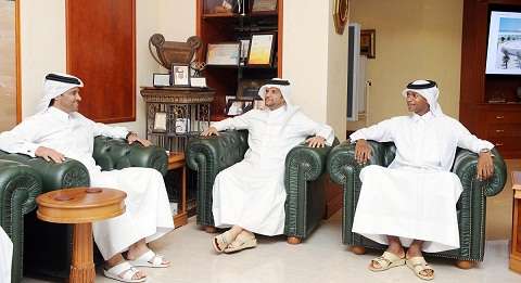 الامين العام لدى استقباله البطلين الاولمبيين ناصر العطية ومعتز برشم