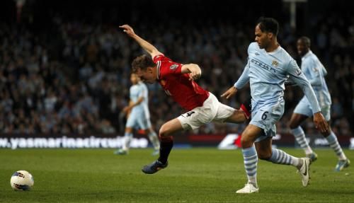 2012-04-30t214740z_01_dst22_rtridsp_3_soccer-england_reuters