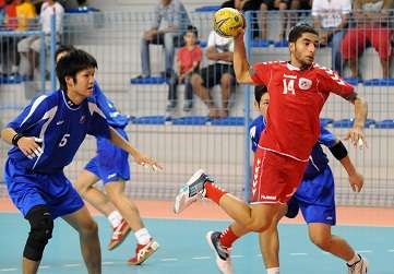  لقطة من مباراة البحرين واليابان