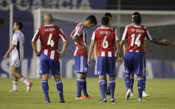 2012-09-12t014106z_1904988499_gm1e89c0qve01_rtrmadp_3_soccer-world_reuters