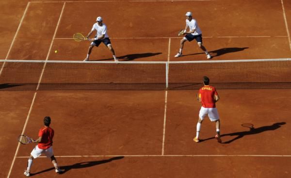 2012-09-15t181112z_1101588763_gf2e89f1dsi01_rtrmadp_3_tennis-davis_reuters