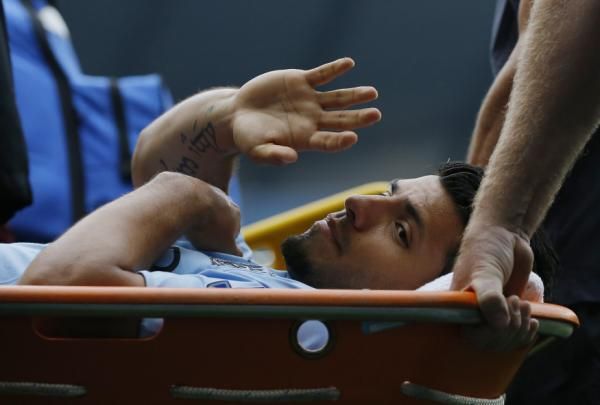 2012-08-19t171207z_654609088_gm1e88j1su401_rtrmadp_3_soccer-england_reuters