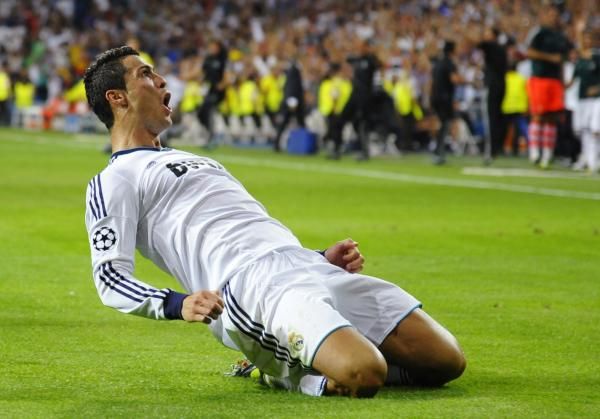 2012-09-18t204531z_1120623990_gm1e89j0d6001_rtrmadp_3_soccer-champions_reuters