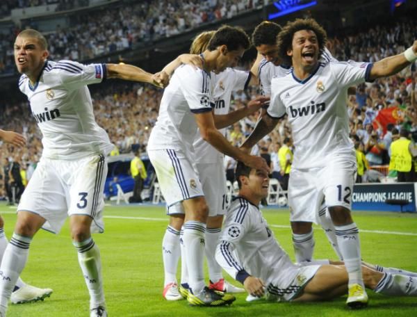 2012-09-18t204919z_1477441624_gm1e89j0ddg01_rtrmadp_3_soccer-champions_reuters