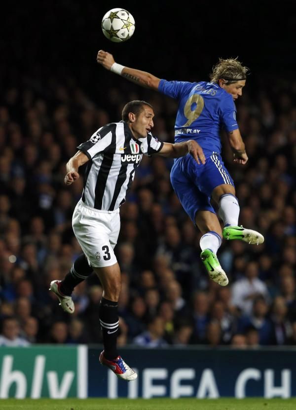 2012-09-19t192611z_1472517627_gm1e89k09gr01_rtrmadp_3_soccer-champions_reuters