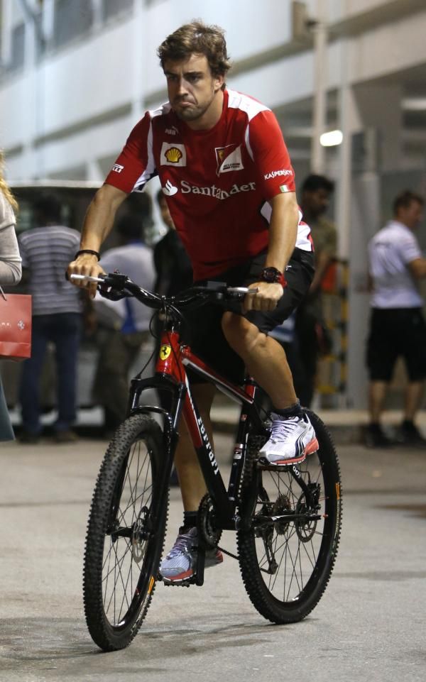 2012-09-19t130202z_1430520085_gm1e89j1me001_rtrmadp_3_motor-racing-prix_reuters