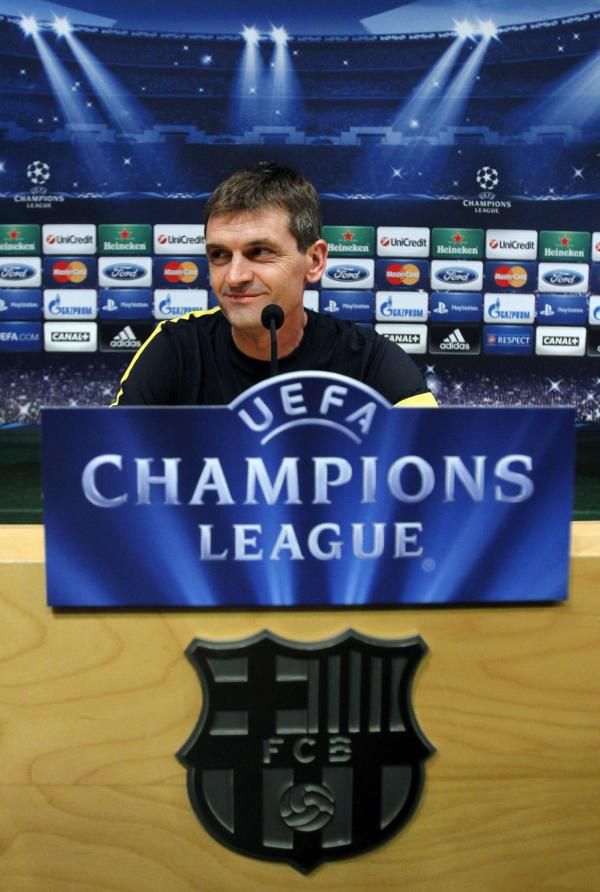 2012-09-18t151511z_1639081426_gm1e89i1sk201_rtrmadp_3_soccer-champions_reuters