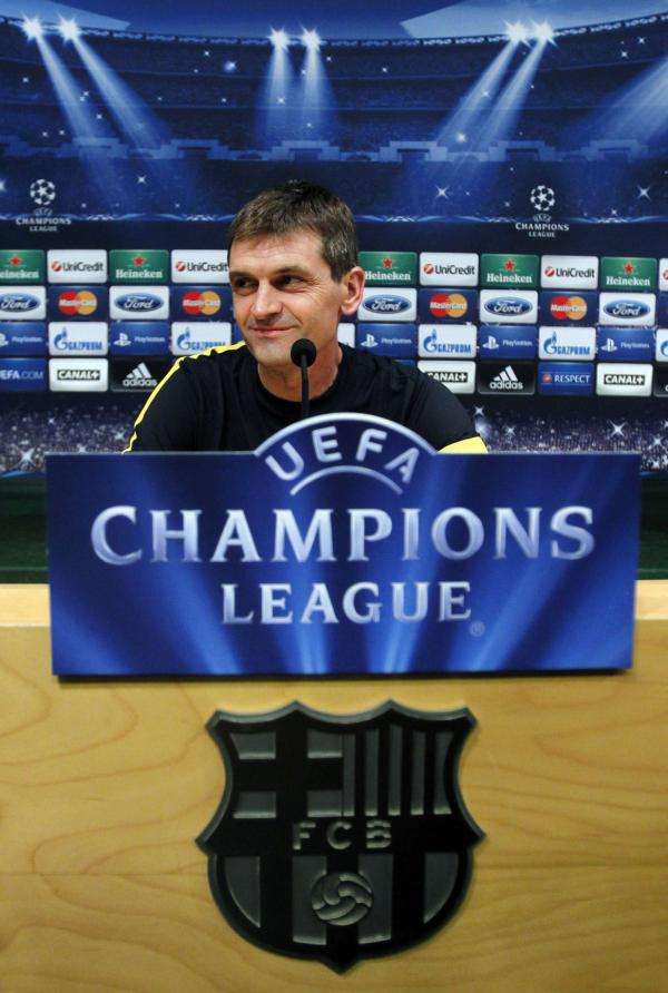 2012-09-18t151511z_1639081426_gm1e89i1sk201_rtrmadp_3_soccer-champions_reuters