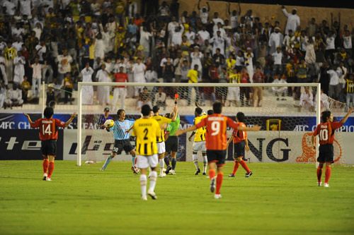 الحارس هيرونو في مباراة اتحاد جدة وناجويا جرامبوس بعام 2009