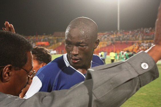 نجم الهلال وصاحب هدف التعادل سانيه اصيب في الاحداث