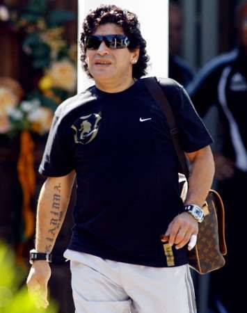 2006-06-12t134433z_01_wcem17_rtridsp_2_sport-soccer-world