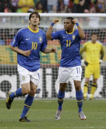 2010-07-02t142504z_01_wca135_rtridsp_3_soccer-world_reuters