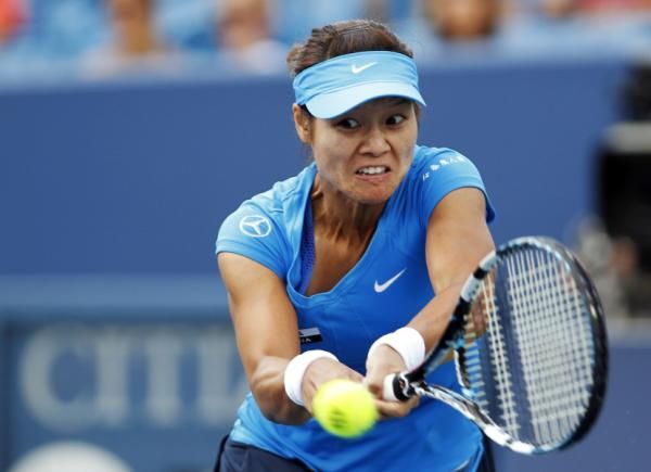 2012-08-19t223024z_1652950202_gm1e88k0i1d01_rtrmadp_3_tennis-women-cincinnati_reuters