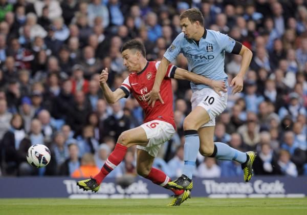 2012-09-23t154016z_1454405418_gm1e89n1tly01_rtrmadp_3_soccer-england_reuters