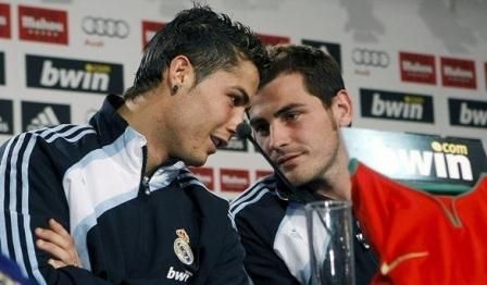 رونالدو وكاسياس