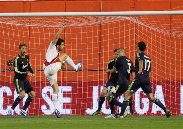 20120924-634841154183738214w_efe