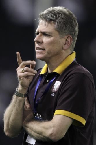 البرازيلي باولو أتوري 