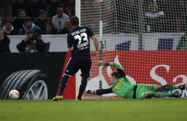 2012-09-26t192132z_1599586425_bm2e89q1n7r01_rtrmadp_3_soccer-germany_reuters