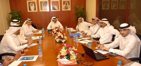 جانب من إجتماع رؤساء لجان الدورة. 